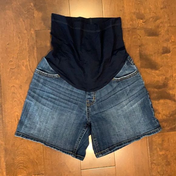 Liz Lange Pants - Maternity Jean Shorts